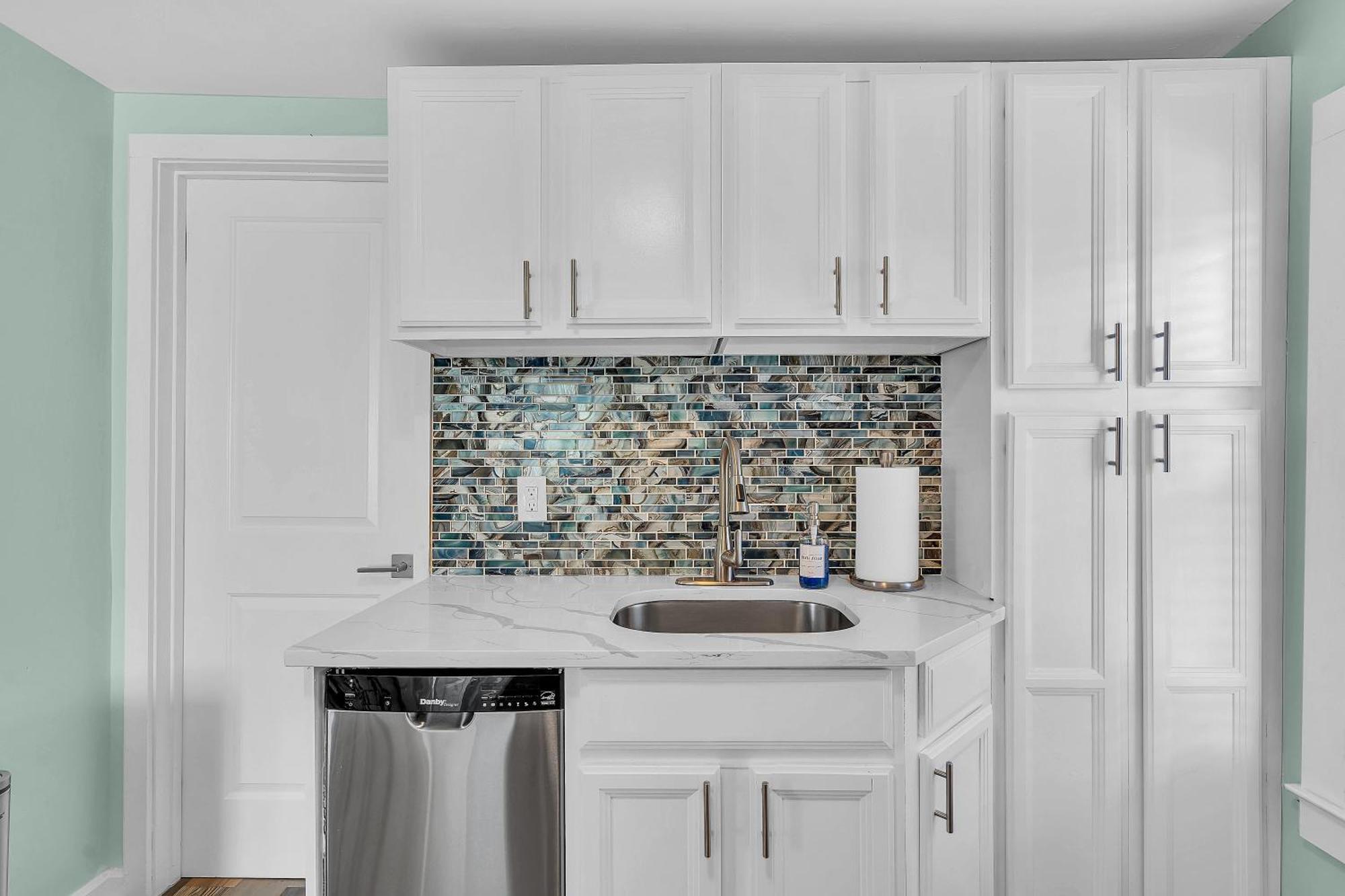 6-Min Walk To Asbury Park & Og Main St - Updated & Cozy Apartment In Historic Ocean Grove - Fire Pit & Patio - Fast Wi-Fi Bagian luar foto